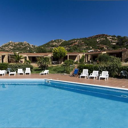 Residence Le Baiette Costa Paradiso Buitenkant foto