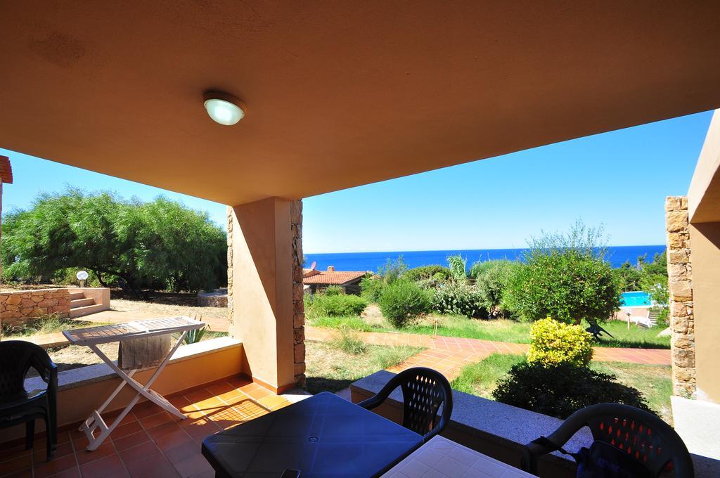 Residence Le Baiette Costa Paradiso Buitenkant foto